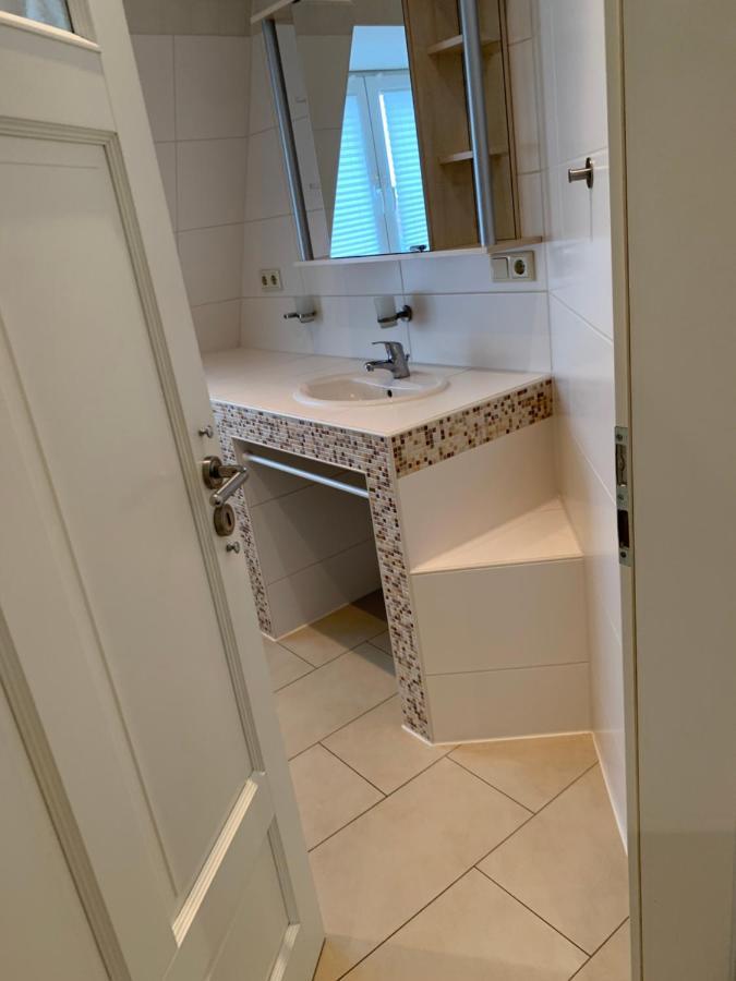 Nordsee Und City Fusslaufig - Luxeriose Fewo Mit Grossem Balkon Wilhelmshaven Zewnętrze zdjęcie